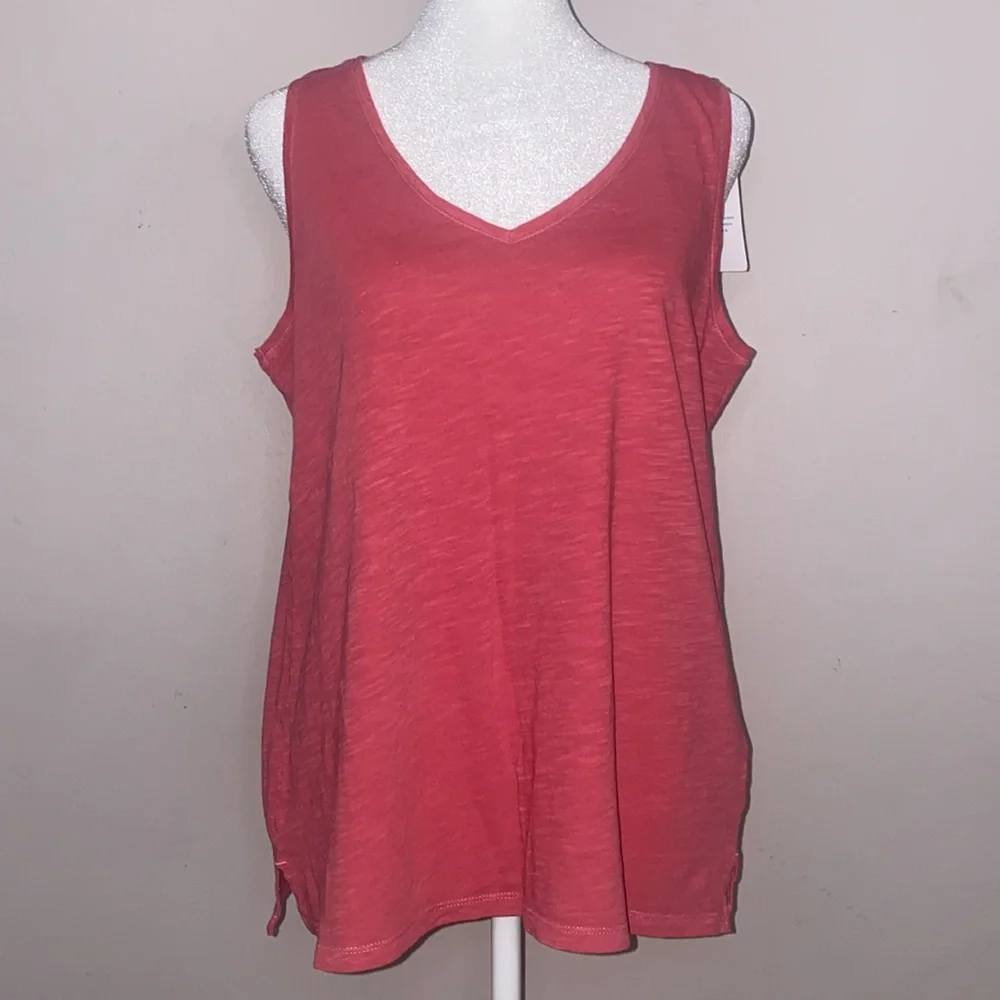 Old Navy Every Wear V-Neck Tanks - Set of 3 - Picture 2 of 16